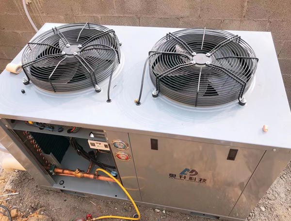 松下箱式頂出風(fēng)冷藏機(jī)組案例